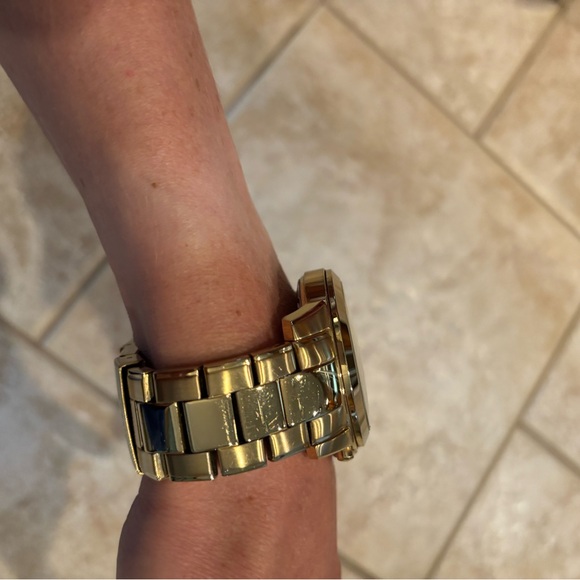 Fossil Gold Watch - Picture 4 of 5